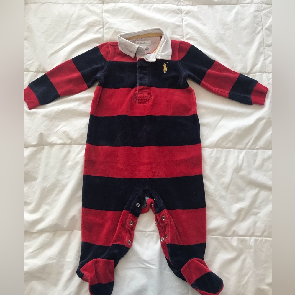 Darling Ralph Lauren pajamas for baby size 9M!
